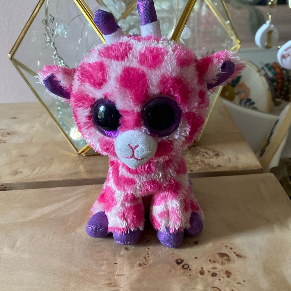 Twigs the Giraffe 6” Beanie Boo no tags